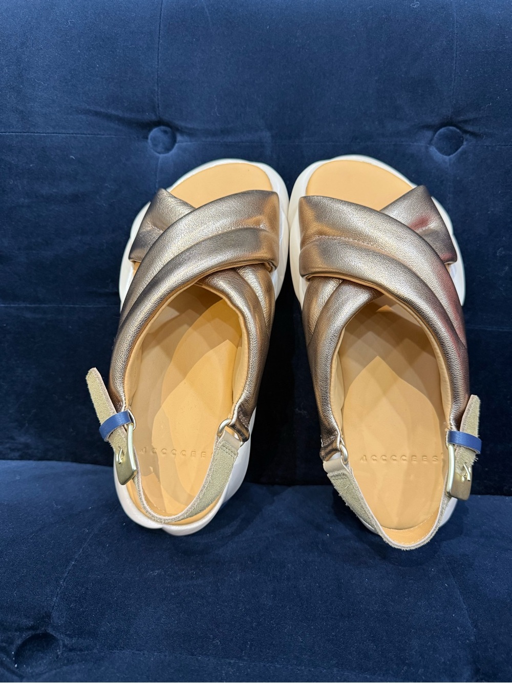 4cccces Mellow Moa Sandal - Picture 6 of 6